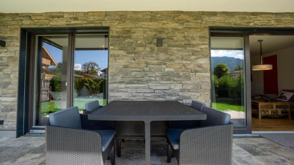 Mountain Lodge room 6